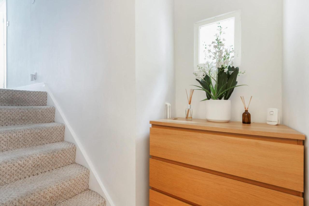 1 Bed Clapham Junction Apartment Londres Exterior foto